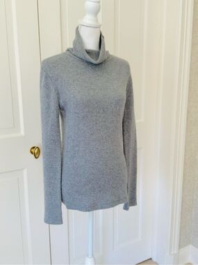 Steven Alan 100% cashmere gray turtleneck sweater XS